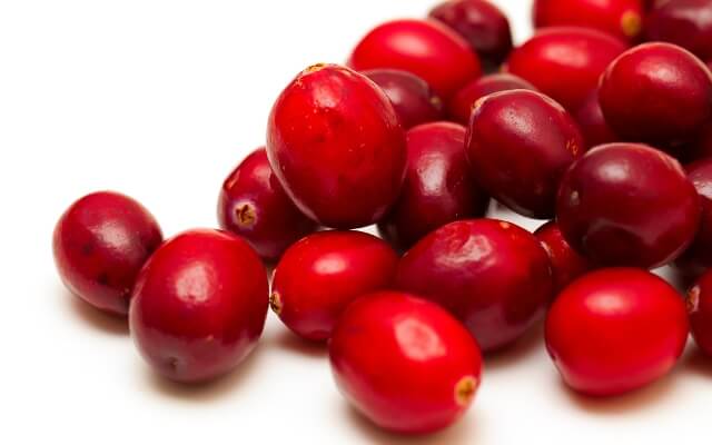 Red fruits, onions, apples and capers are rich in quercetin